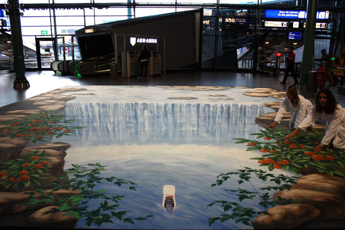 3D street art in Schiphol airport for Kneipp